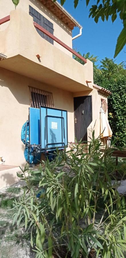 Bed and Breakfast Les Cigales Villelaure Екстер'єр фото