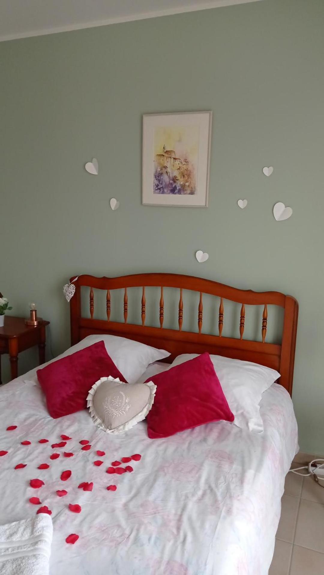 Bed and Breakfast Les Cigales Villelaure Екстер'єр фото