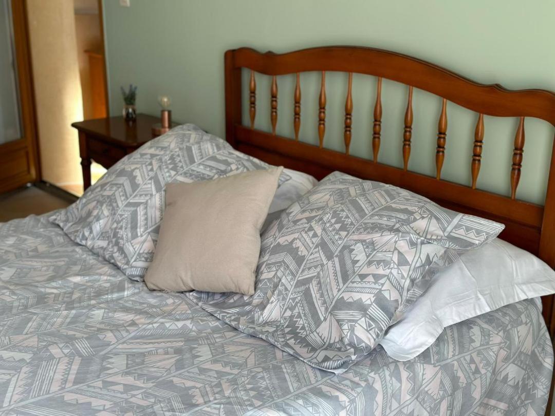 Bed and Breakfast Les Cigales Villelaure Екстер'єр фото
